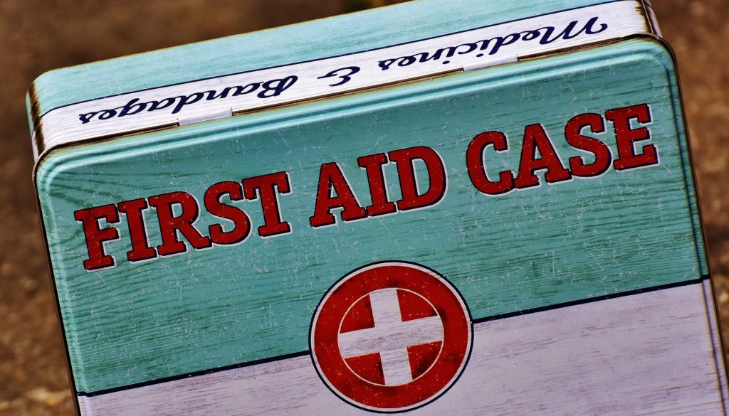 diy first aid kit